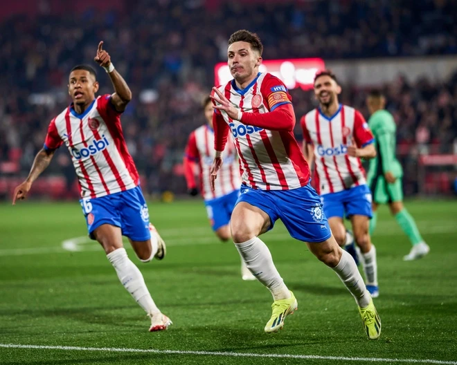 Girona ngoan cường đánh bại Atletico Madrid